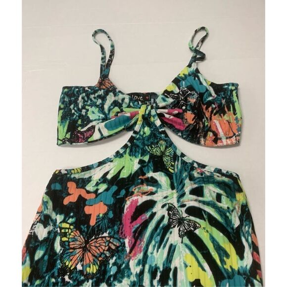 Floral Patterned Cut Out Dress - Picture 3 of 5